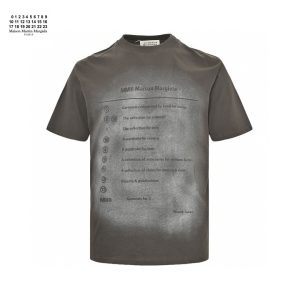 Misty Gradual Change Color Logo T-Shirt